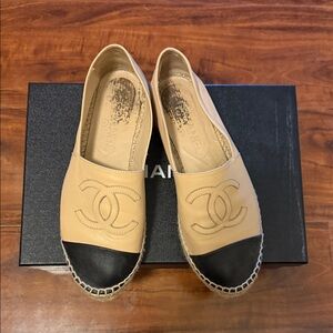 CHANEL Tan and Black Espadrilles